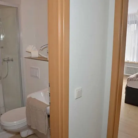 Hotel Zur Seerobbe 3*