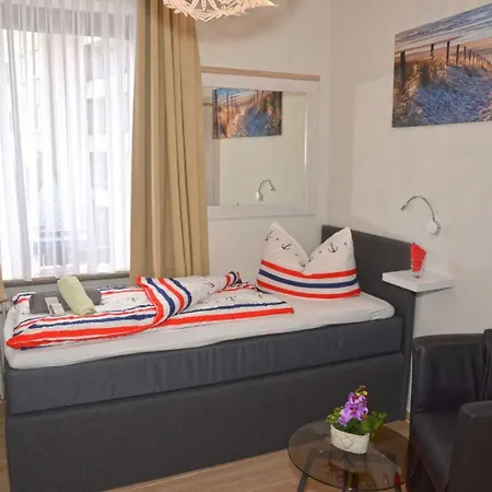 Hotel Zur Seerobbe 3*
